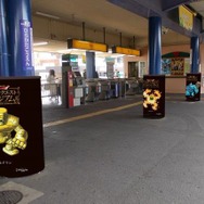 枚方公園駅も「ドラクエ」のモンスターで装飾。一部の自動改札機は通過時に「レベルアップ」音が鳴る。