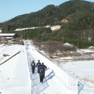 昼神温泉に中津川線の工事の名残は見られないが、他の場所では完成した路盤などが部分的に残っている。