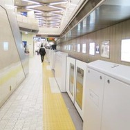 千里中央駅のホームドア設置イメージ。2017年1月から工事に着手する。