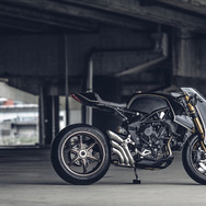 ROUGH CRAFTS『Ballistic Trident』、ベースモデルはMVアグスタ『ブルターレ800RR』。