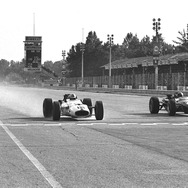 サーティース氏は1967年のF1イタリアGPで優勝（当時ホンダ）。