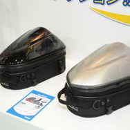 Kシステムベルトに合わせて開発された、小型のシェルシートバッグ