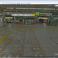 新宿駅の改札内コンコース。