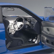 オートアート 日産スカイライン GT-R（R32）VスペックII チューンド・バージョン 1/18スケールモデル