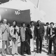 スペースシャトル・オービタ1号機のお披露目に集まったエンタープライズ乗員俳優（1976年）