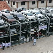 インドネシア立体駐車装置初号機