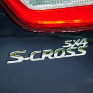 スズキ SX4 S-クロス