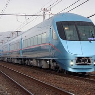 小田急とJR東海は新宿～御殿場間を直通する臨時特急を10月に運行する。写真は臨時特急で使われる「MSE」。