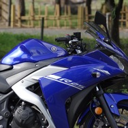 ヤマハ YZF-R25/ABS