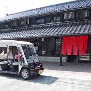 石川県輪島市でおこなわれている電動ゴルフカートを用いた自動運転の実証実験「WA-MO（ワーモ）」。