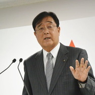 三菱自動車 益子修 CEO