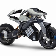 自立走行可能なAI搭載の二輪車「モトロイド」