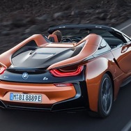 BMW i8ロードスター