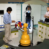 ロボットワールド07…日本のロボット集合、ステージと展示
