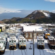 彦根駅構内に留置されている電気機関車群（2012年12月撮影）。12月5日に順次解体の方針が発表されていた。