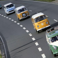 VWの バン が大集合…60周年記念