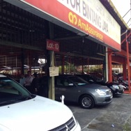 マレーシアの中古車販売店（２）