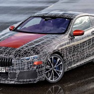 BMW8シリーズ・クーペ新型の開発プロトタイプ