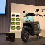 ゴゴロのバッテリー交換式電動スマートスクーター
