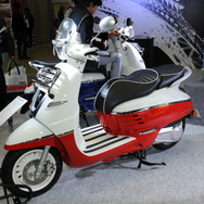 プジョースクーター（東京モーターサイクルショー2018）