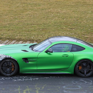 メルセデス AMG GT R 謎の新型車スクープ写真