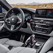 BMW M5 新型