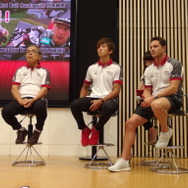 MuSASHi RT HARC-PRO. Honda。向かって左から本田総監督、水野選手、プニエ選手。