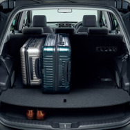 ホンダCR-V新型 7人乗りシートアレンジ スーツケース積載イメージ