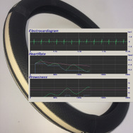 パイオニア「ハンドルカバー型心拍センサー」とアルゴリズムイメージ