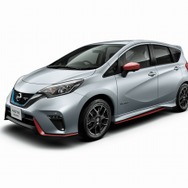 ノート e-POWER NISMO S（ブリリアントシルバー）