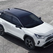 トヨタRAV4ハイブリッド新型