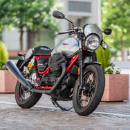 MOTO GUZZI V7 III Racer（モトグッツィ）