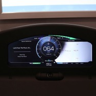 オートモーティブワールド：ブラックベリーQNX