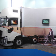 パル技研の大型トラック専用巻き込み事故防止システム「SEES-1000」