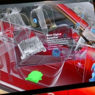 パワーアンプは助手席シート下にセット。「Mazda3」専用11chデジタルアンプだ