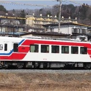 叡山電鉄の三鉄カラーは、この三陸鉄道36-700形をイメージしている。
