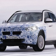 BMW iX3 の開発プロトタイプ車