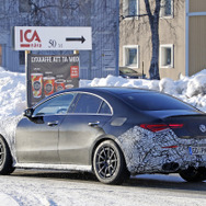 メルセデス AMG CLA45 スクープ写真