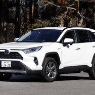 トヨタ RAV4 HYBRID G