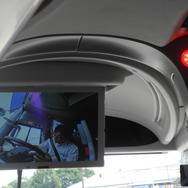 ドライバー異常時対応システム（EDSS）の作動時には車内で赤いランプが点滅