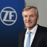 ZFのウォルフ＝へニング・シャイダーCEO