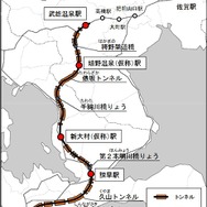 九州新幹線西九州ルート（いわゆる長崎新幹線）のルート図。諫早～長崎間では、二股に分かれる在来線の長崎本線（細線部分）の南側を新幹線が通る。この区間には新長崎、久山の2トンネルが建設されるが、久山トンネルでは7月14日に開催予定だった貫通式が事故の影響で中止された。