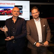ドイツの自動車専門誌『auto motor und sport』（アウト モーター ウント シュポルト）誌による読者投票「オートニス」においてコンパクトカーのベストデザイン賞を受賞した新型マツダ3