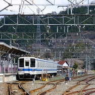 東武佐野線では、佐野～葛生間が再開未定とされていたが、10月24日始発から再開されることになった。写真は東武佐野線葛生駅。