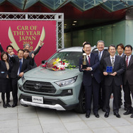 第40回 2019-2020日本カー・オブ・ザ・イヤーはトヨタ RAV4 が受賞