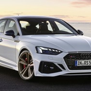 アウディ RS5スポーツバック 改良新型