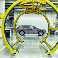 BMW iNEXT の開発プロトタイプ車