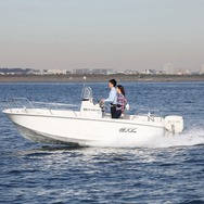 スズキマリンが販売する小型フィッシングボート「S17」