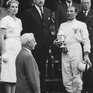 1960年モナコGPをロータスで優勝したモス。