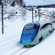 足湯付きの山形新幹線の観光列車『とれいゆ』も5月末まで運休する。